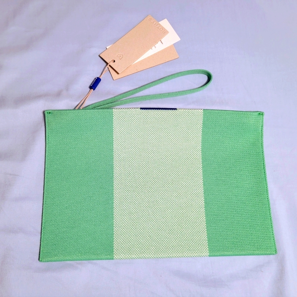 Rothy's jade green essential pouch with magnets NWT